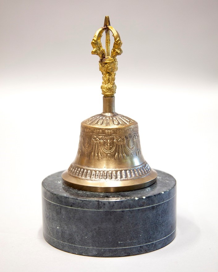 India Arts 6 Inch Seven Metal Handle Bell W/ Wood Striker BL081