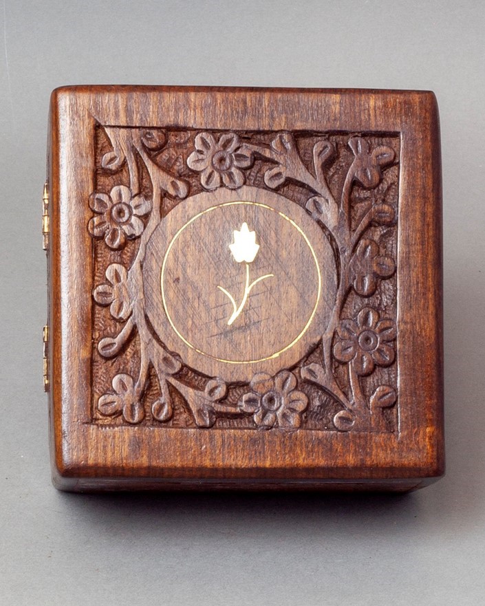 India Arts 4 Inch Wood Box W/ Brass Inlay WB103