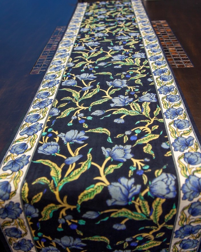 India Arts French Floral Cotton Table Runner TR109-03