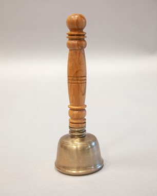 Wholesale 7.5 Inch Seven Metal Bell W/ Wooden Handle From India Arts