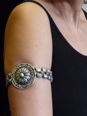 Upper Arm Bracelet W/Medallion