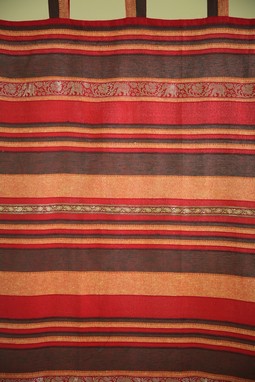 Fringed Ribbed Curtain W/Elephants