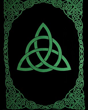 Heavyweight Triquetra Tapestry With Fringe