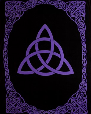 Heavyweight Triquetra Tapestry With Fringe