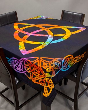 Triquetra Print Tablecloth