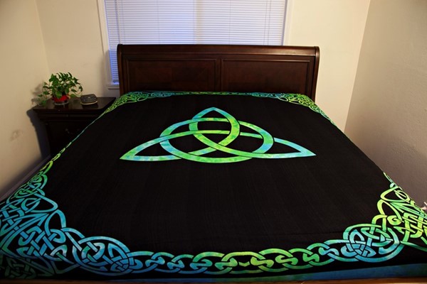 India Arts Heavy Triquetra Tapestry W/Fringe 043-04